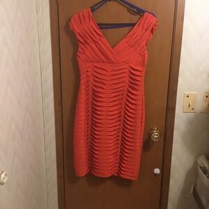 Adrianna Papell Red Short Sleeve Pleated Bodycon Zip up Mini Dress 8